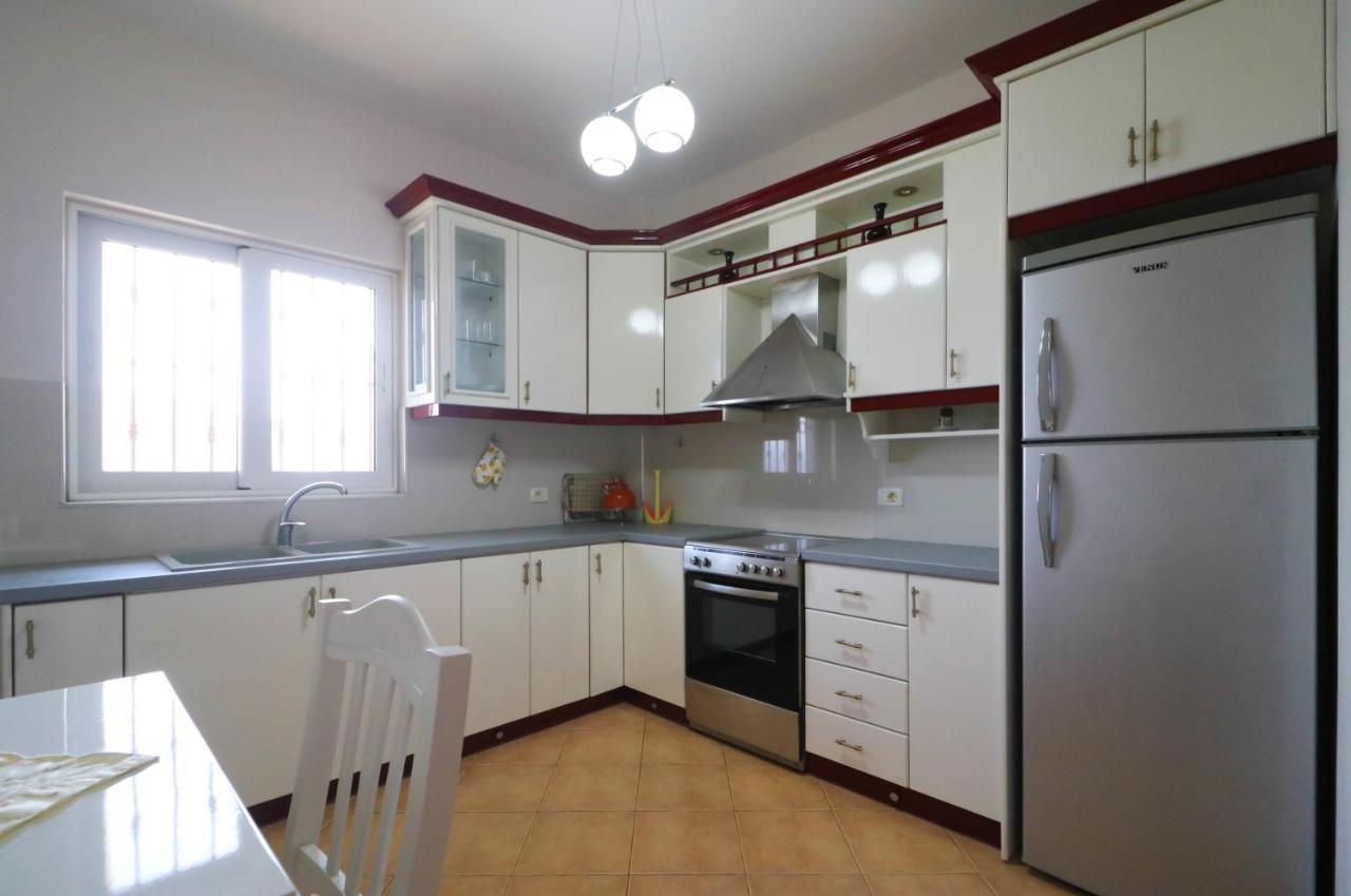 Apartments Vila Roboci Sarande Exterior photo