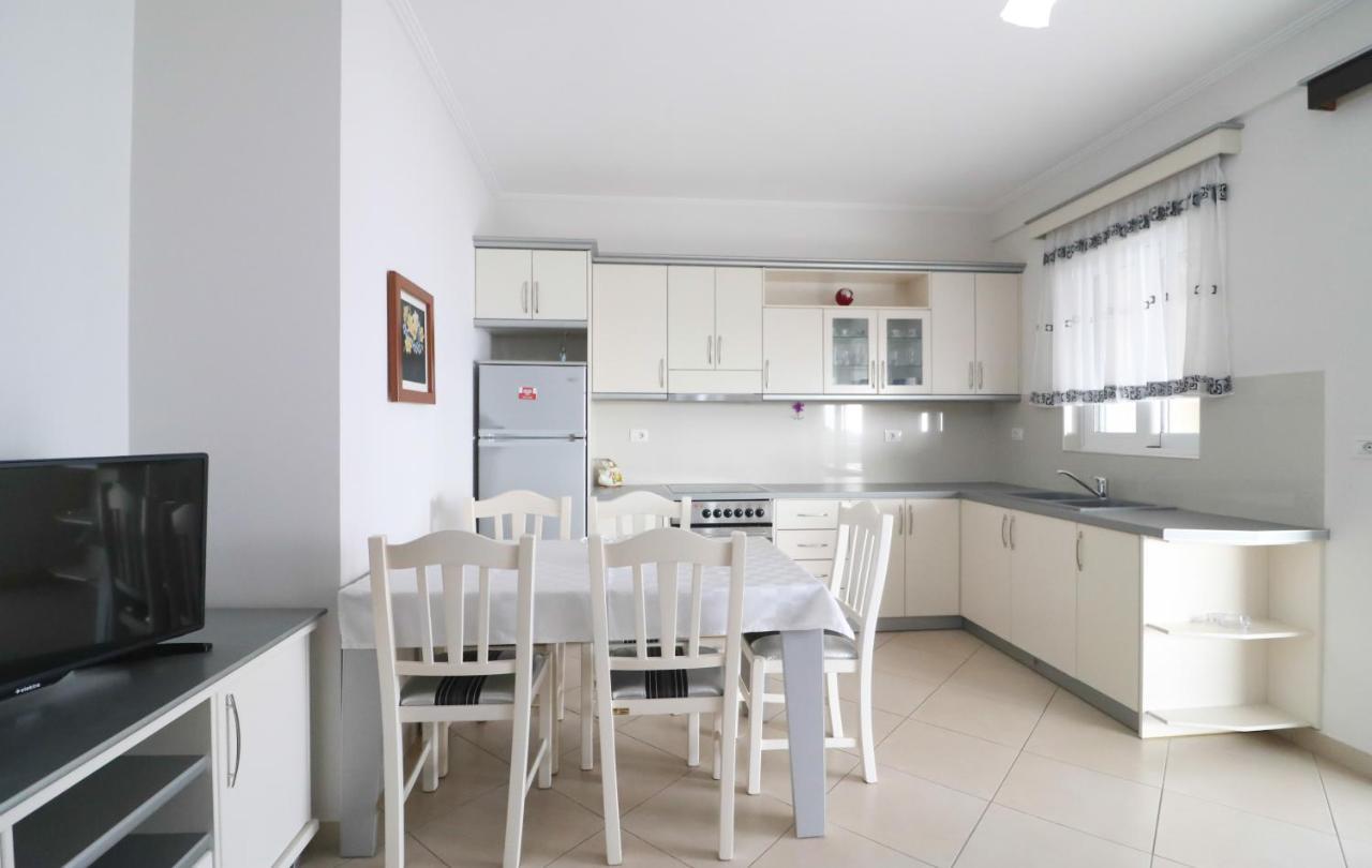 Apartments Vila Roboci Sarande Exterior photo