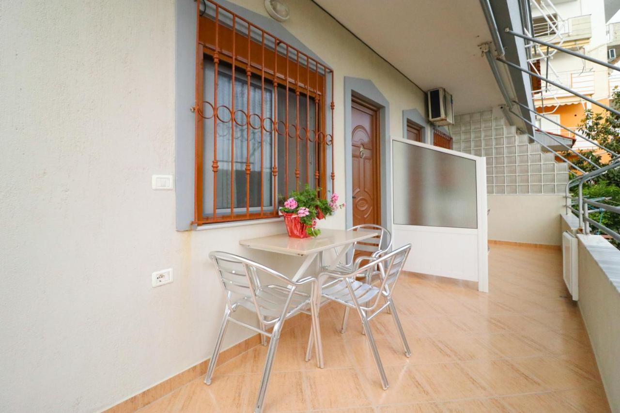 Apartments Vila Roboci Sarande Exterior photo
