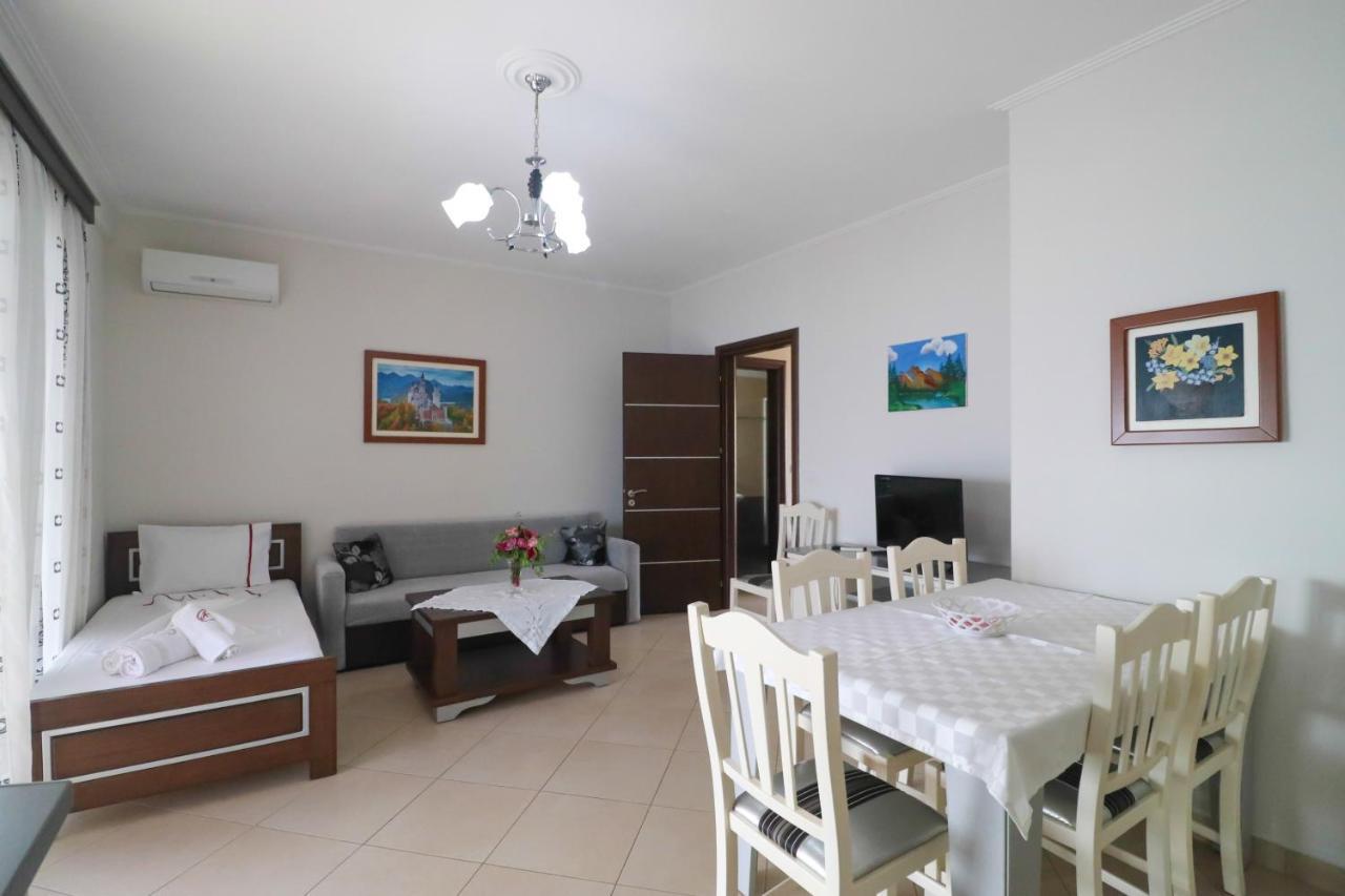 Apartments Vila Roboci Sarande Exterior photo